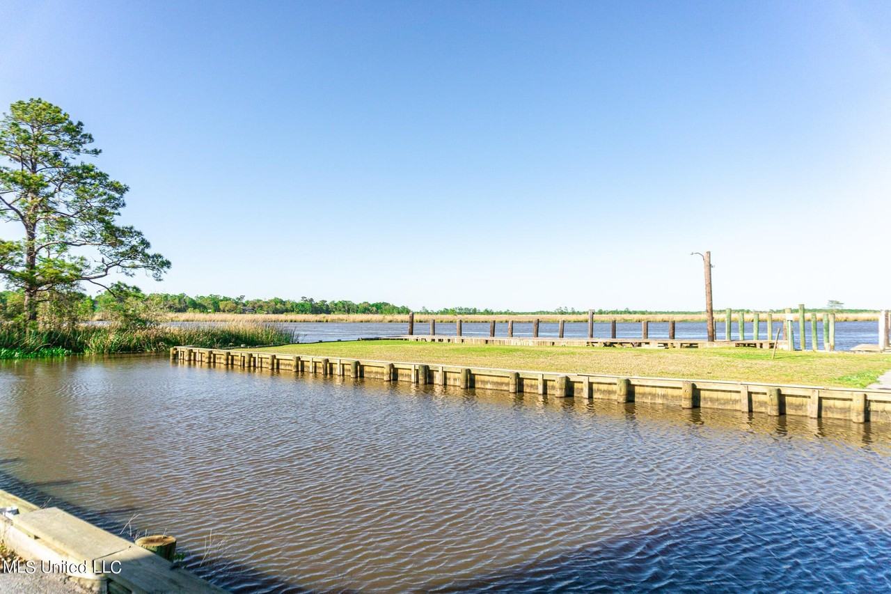 1102 Stanfield Point Rd Lot B - Photo 2 of 19