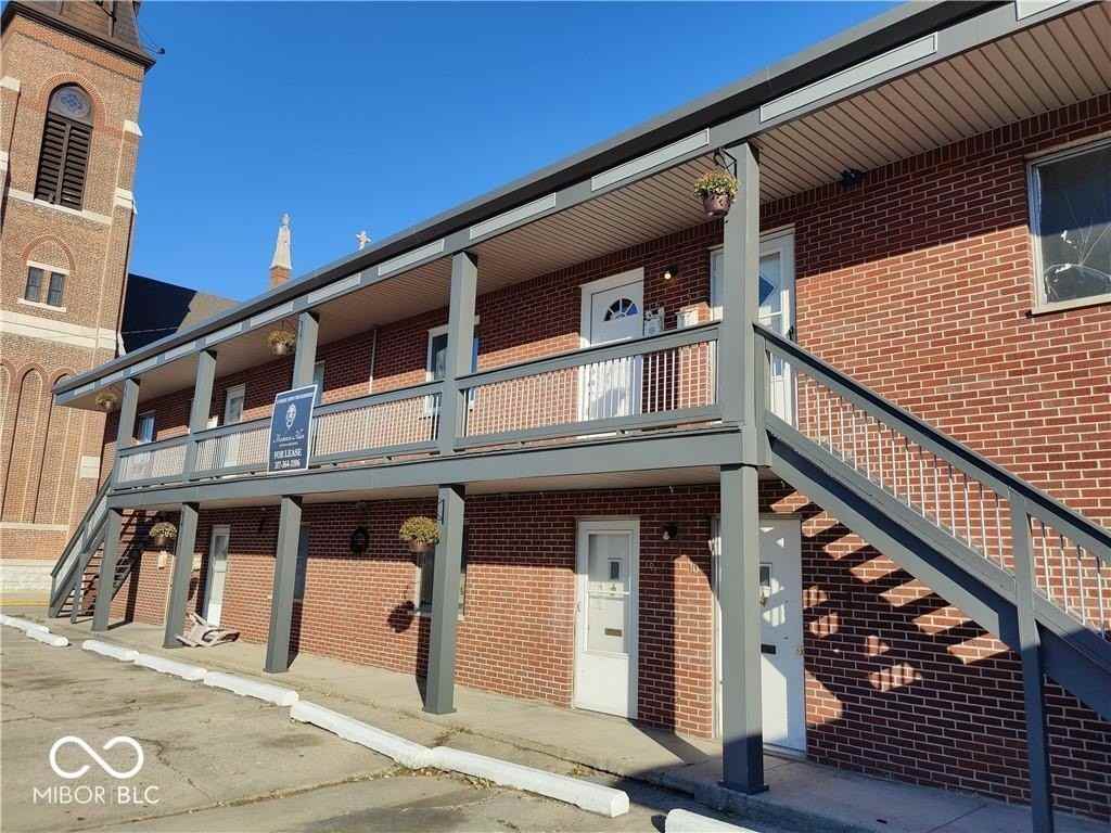 106 W Broadway St #X
