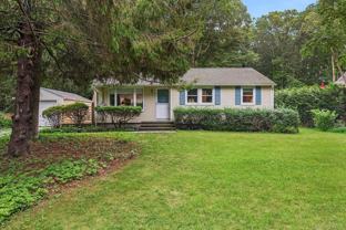 115 W Cove Rd - Photo 1 of 1