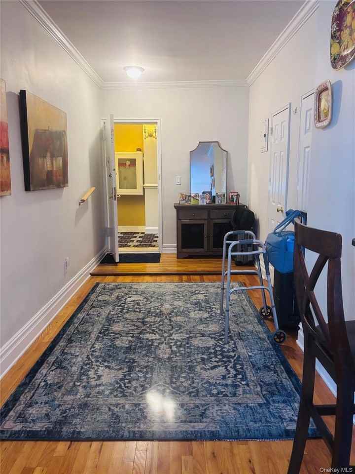 111 7th St #415 - Photo 2 of 13