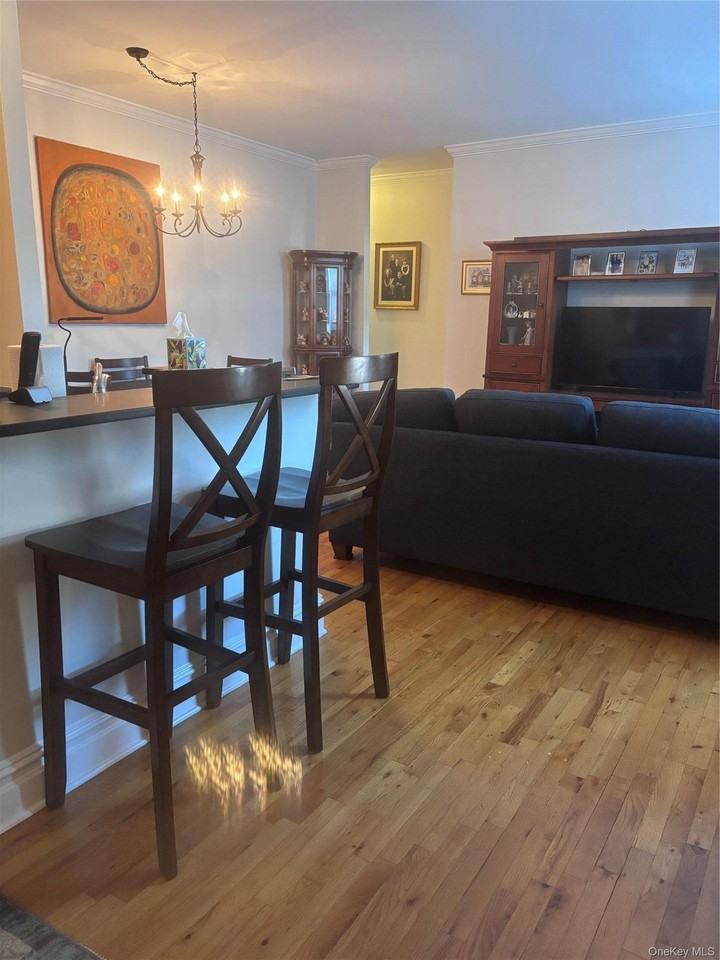 111 7th St #415 - Photo 3 of 13