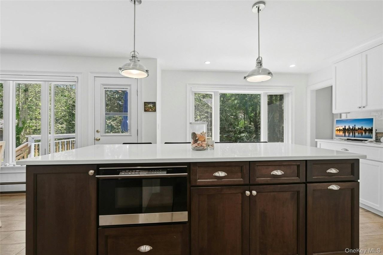 95 Linda Ln W - Photo 7 of 47
