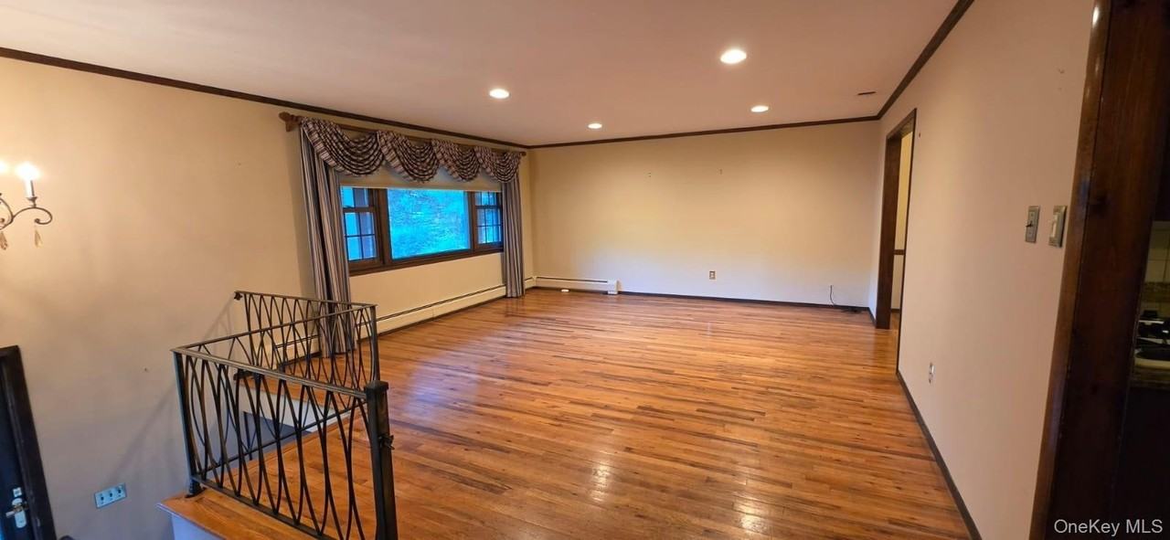 12 Palisades Ct - Photo 3 of 18
