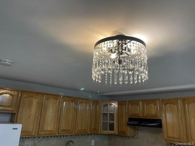 549 Wolf Hill Rd - Photo 5 of 16