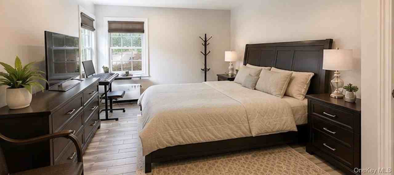1723 Broadway - Photo 4 of 9