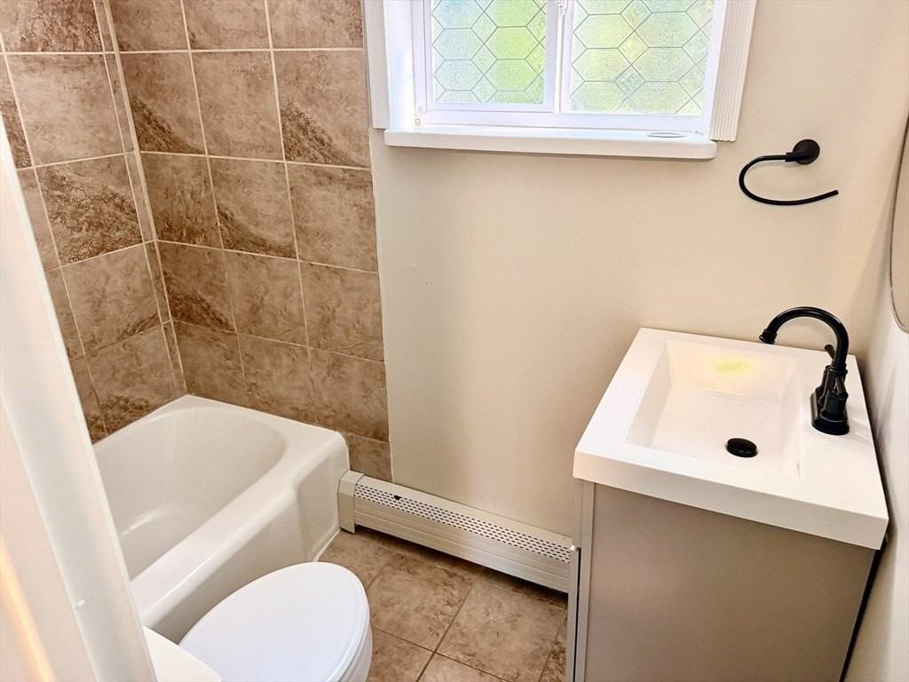 32 Rockland St #32 - Photo 6 of 10