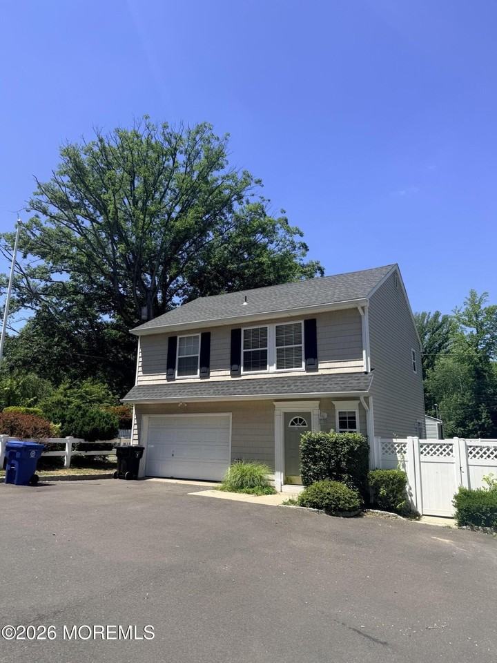 150 Magnolia Ln - Photo 3 of 40