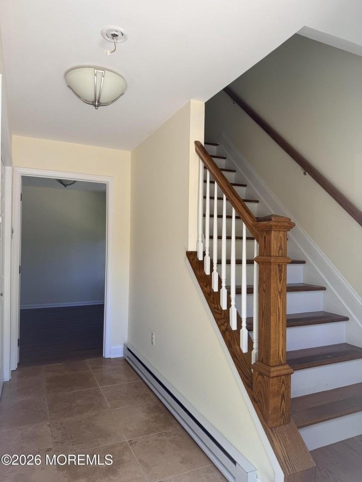 150 Magnolia Ln - Photo 6 of 40