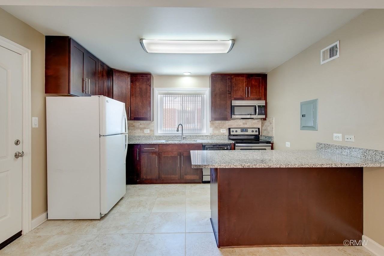 32 N Main St #1S - Photo 4 of 17