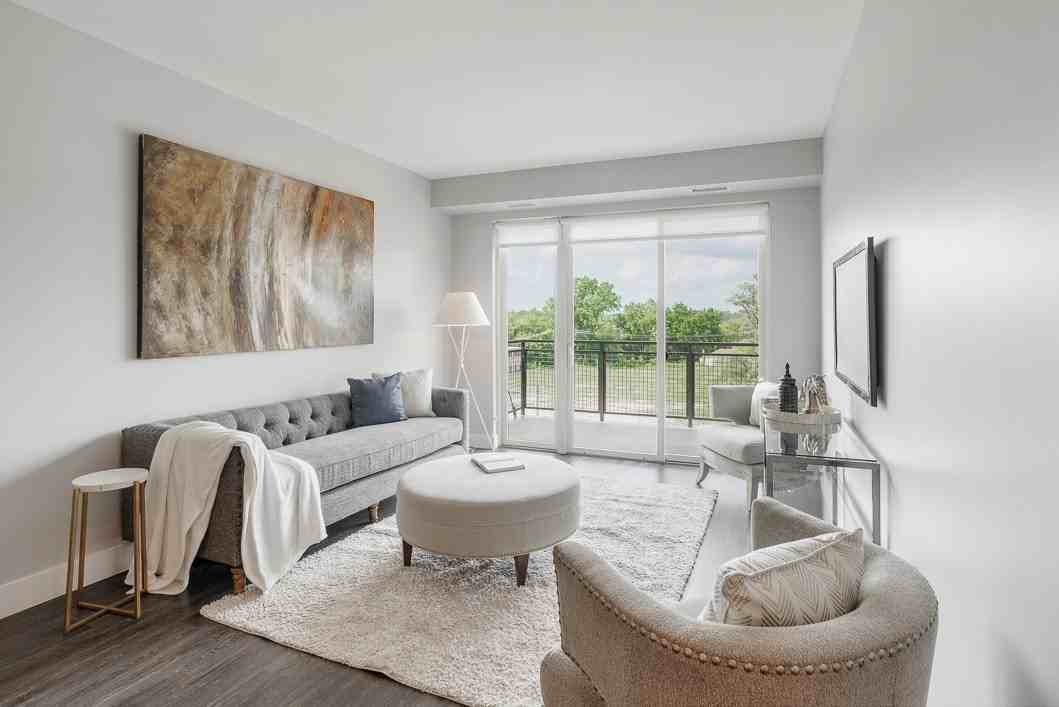 101 W Liberty St #108 - Photo 5 of 17