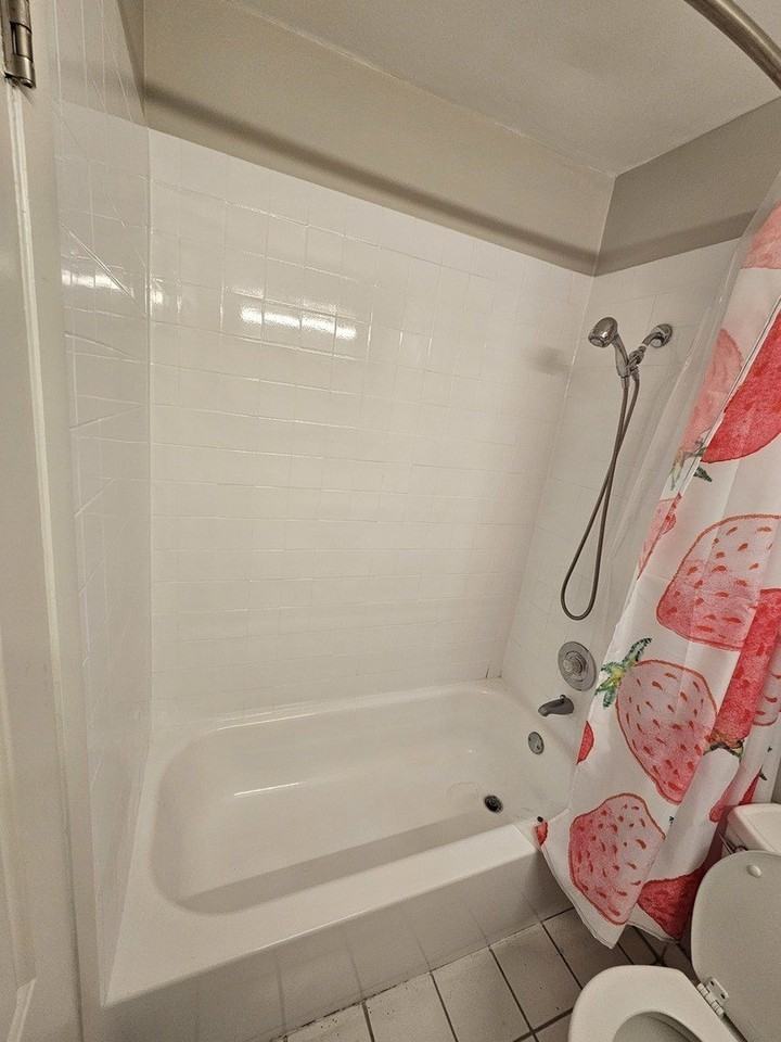 5800 Oakwood Dr #1J - Photo 6 of 10
