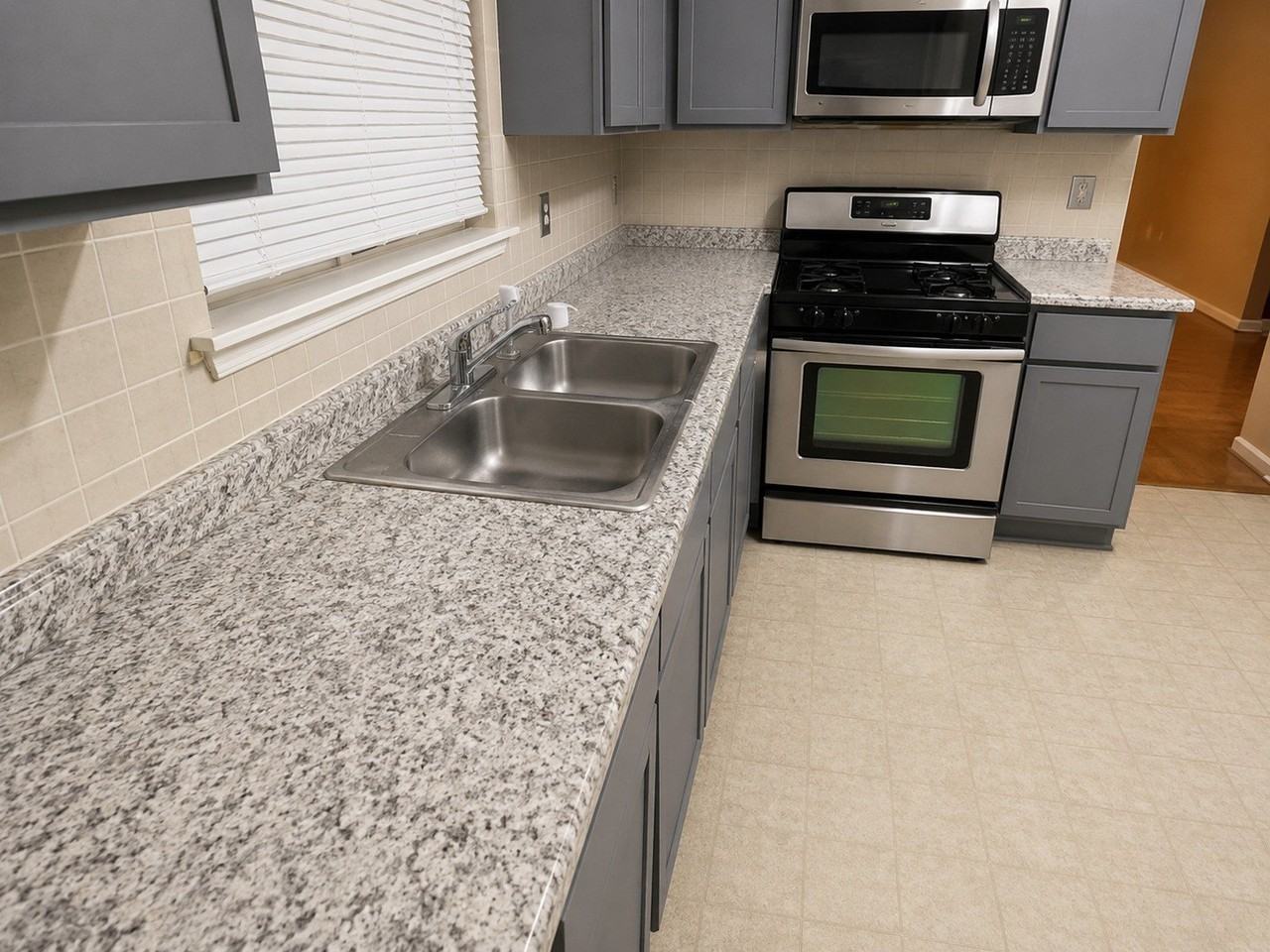 1249 S Wellington Ct #1249 - Photo 5 of 10