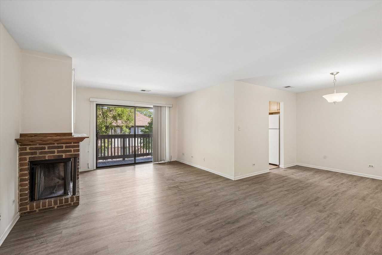 826 Thornton Ct #2AL - Photo 3 of 15
