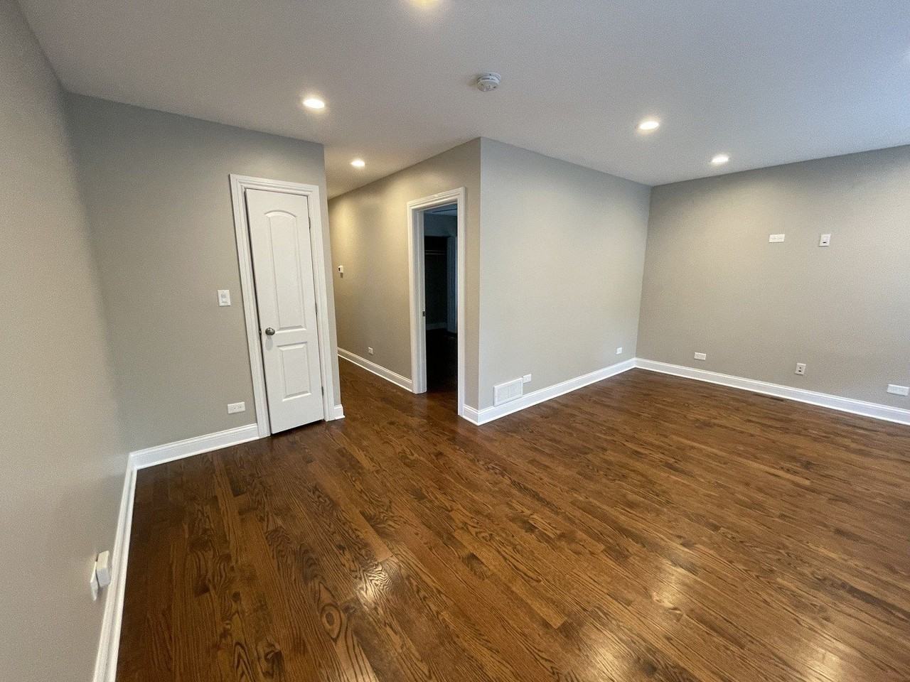 1428 Wilmette Ave #1 - Photo 2 of 27