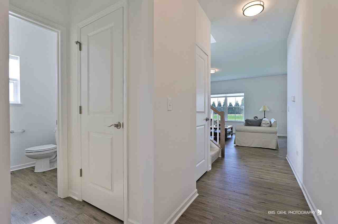 2490 Olivia - Photo 3 of 24
