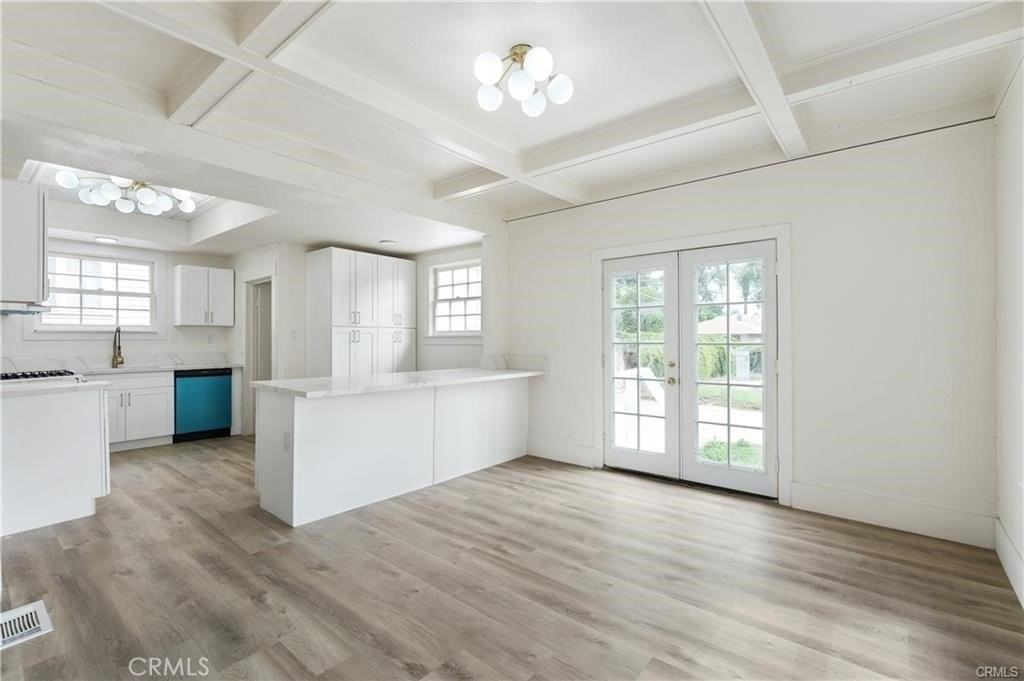 4415 12th St - Photo 3 of 41