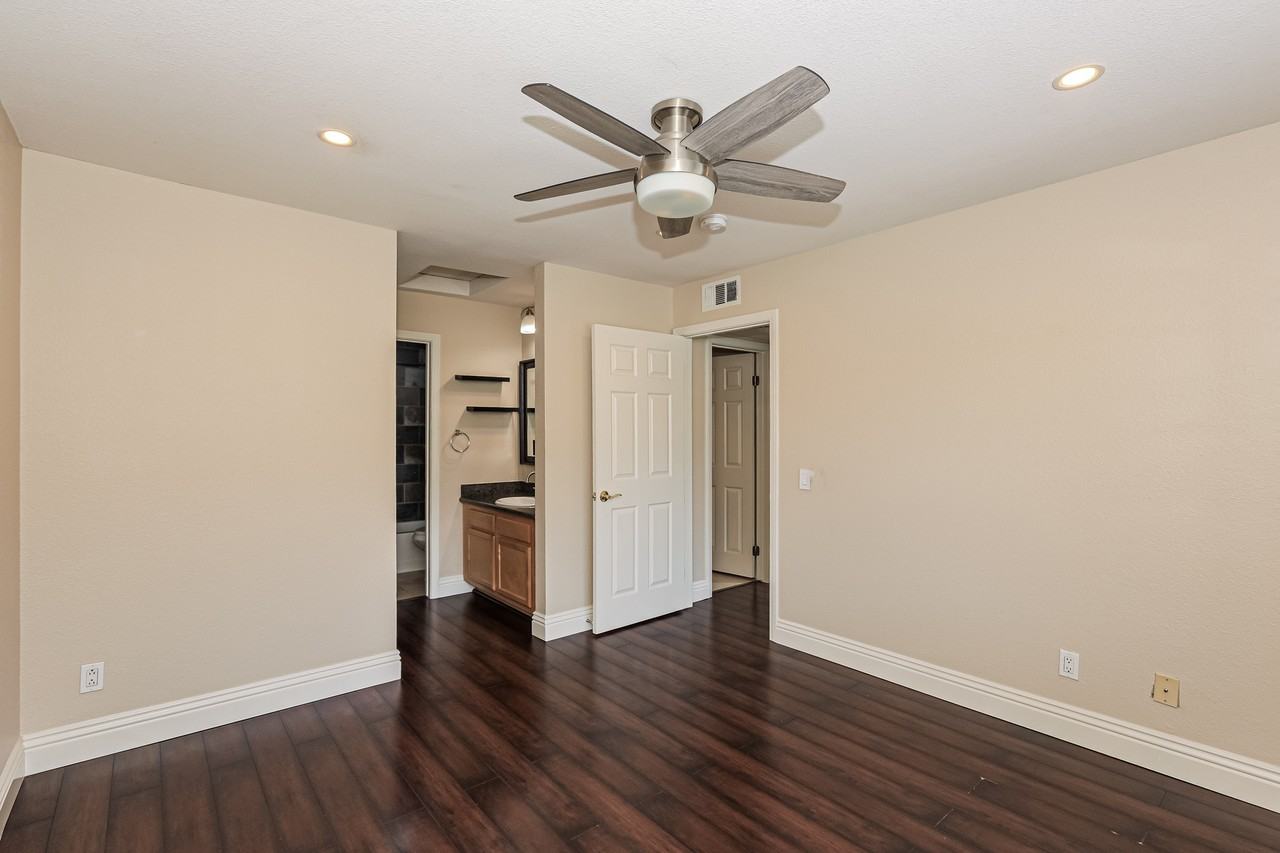 2375 Del Mar Way #205 - Photo 6 of 32