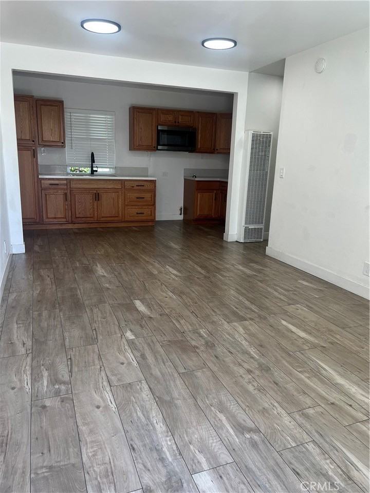 3951 Hammel St #1-2 - Photo 3 of 7