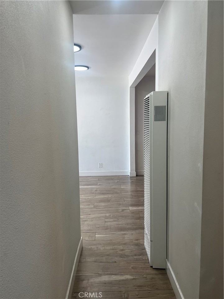 3951 Hammel St #1-2 - Photo 5 of 7