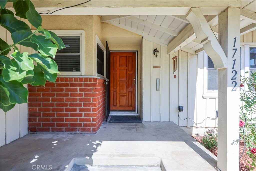 17122 Spinning Ave - Photo 3 of 25