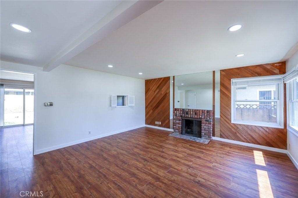 17122 Spinning Ave - Photo 5 of 25