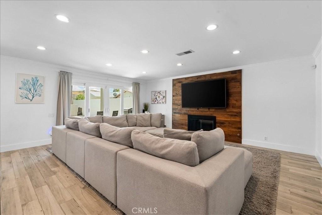 26111 Hatmor Dr - Photo 6 of 22