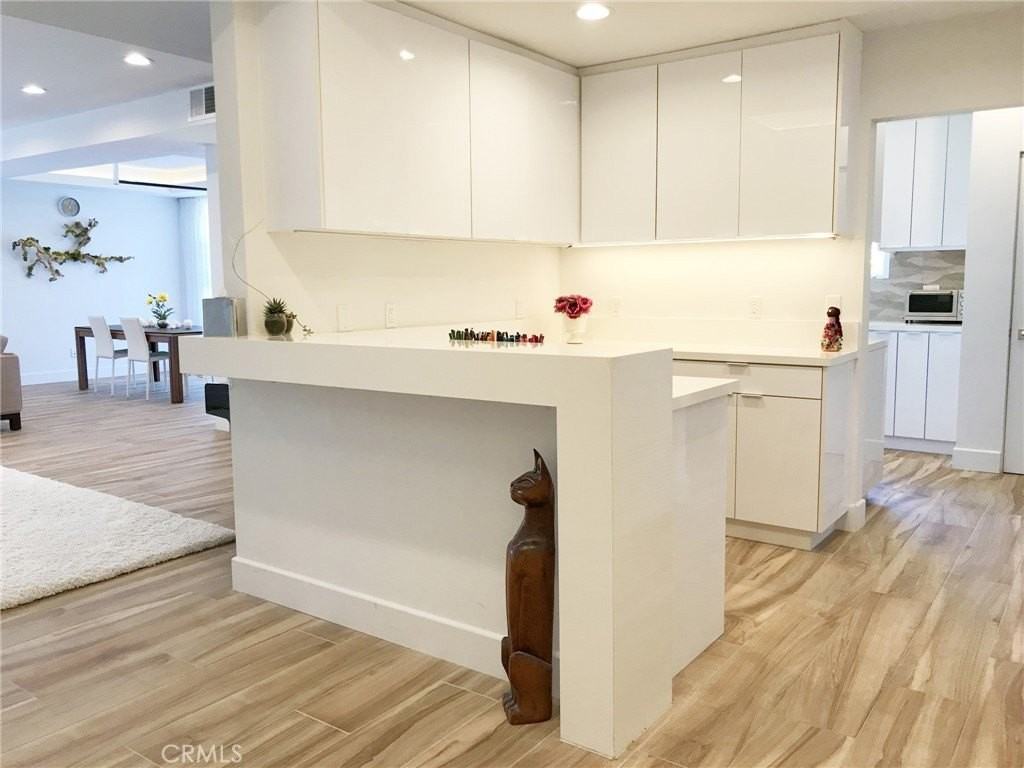 11700 Iowa Ave #102 - Photo 2 of 32