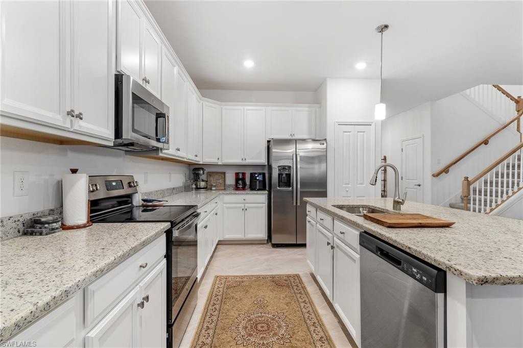 2516 Kona Way - Photo 5 of 28