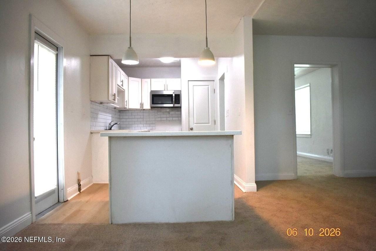 2968 Green St - Photo 4 of 12