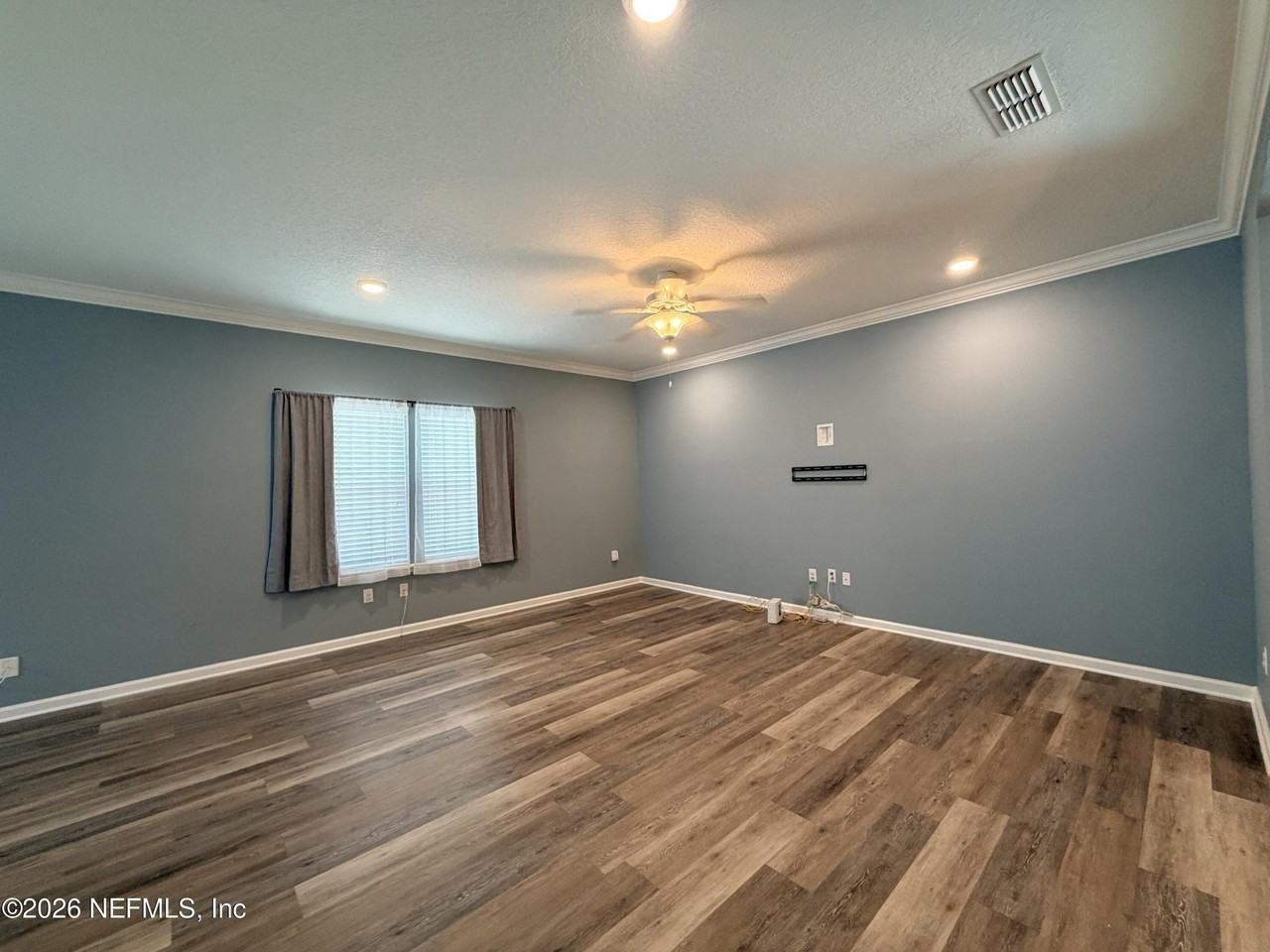 15991 Baxter Creek Dr - Photo 7 of 36