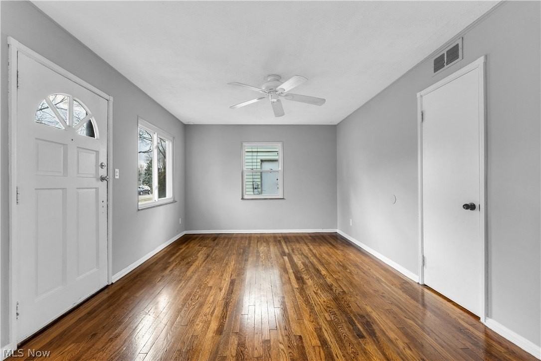 13514 Emery Ave - Photo 6 of 20