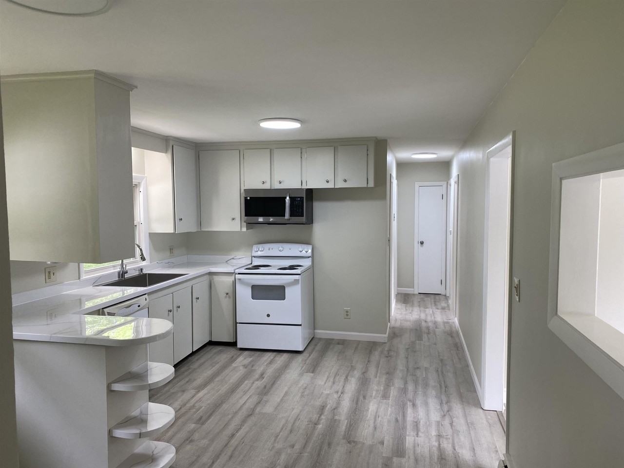 21 New Rochester Rd - Photo 3 of 4