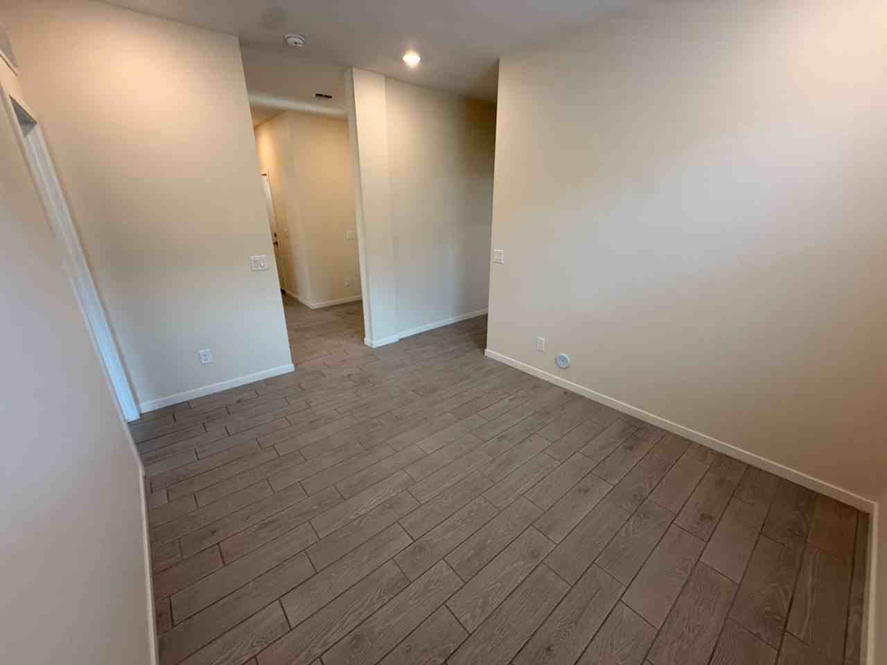 12644 W Gardenia Ave - Photo 3 of 6