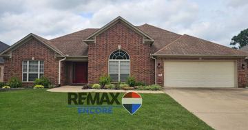 featured image of 90 Lakeland Dr