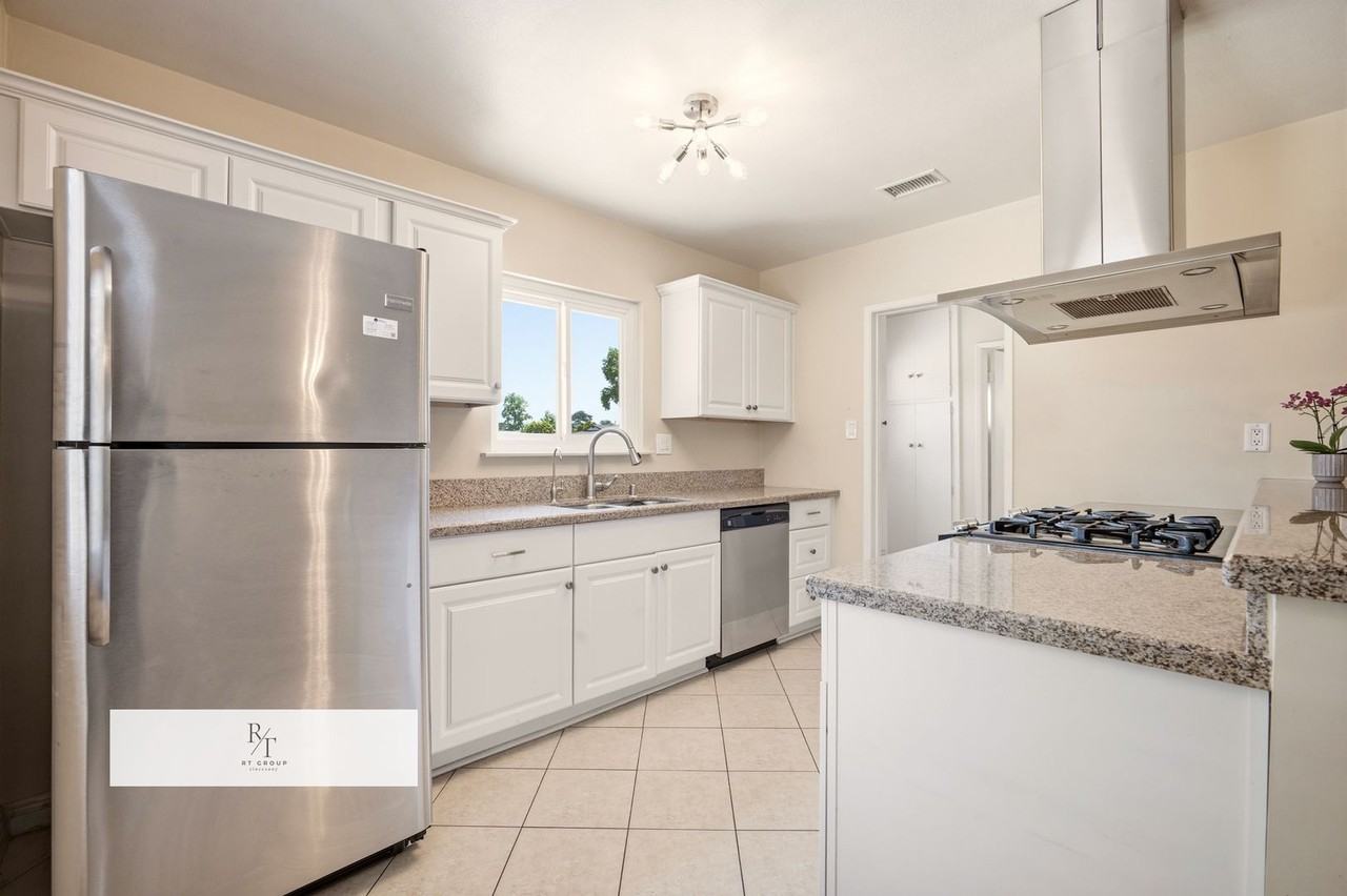 1225 W Glenmere St - Photo 5 of 37
