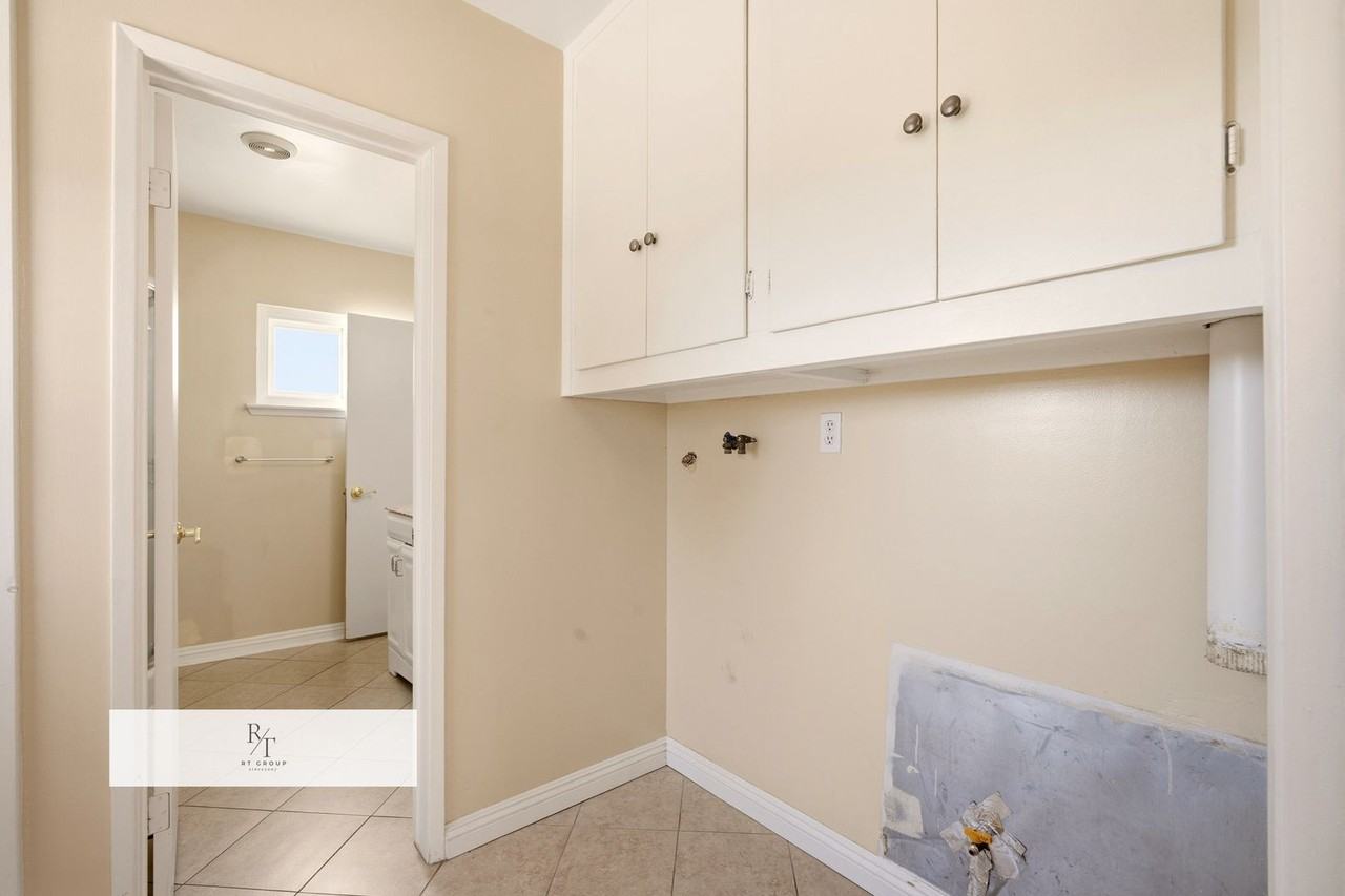 1225 W Glenmere St - Photo 7 of 37