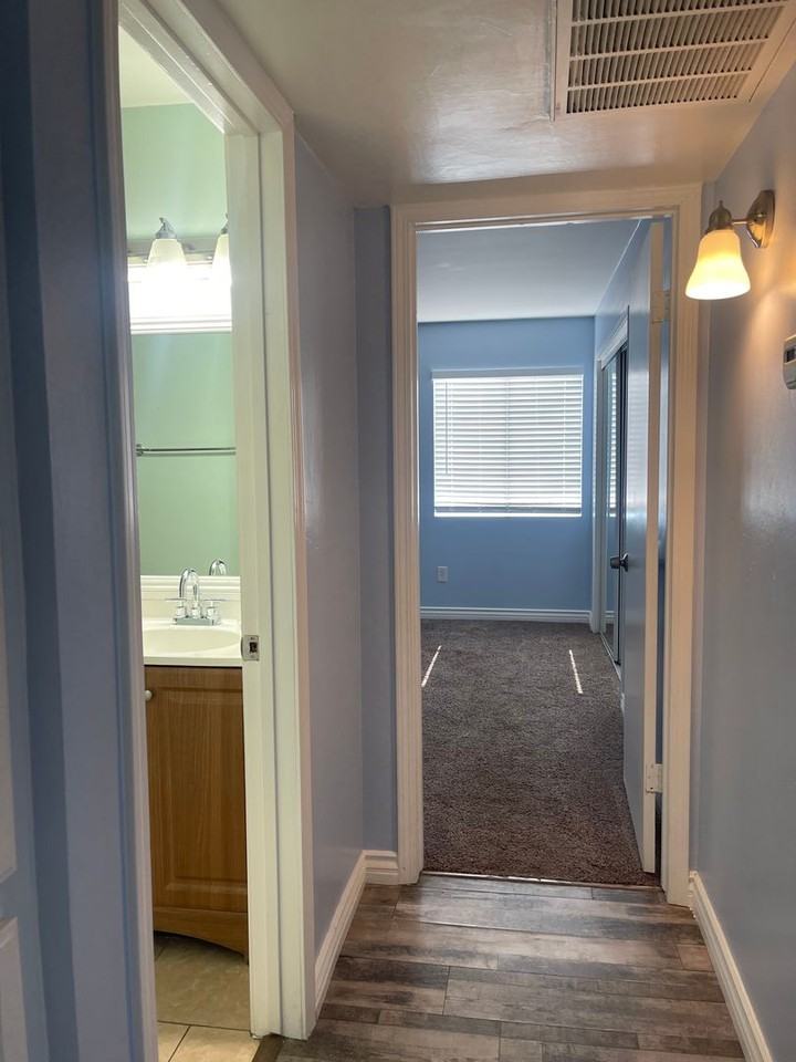 4800 Treanna Ave #6B - Photo 3 of 8