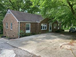 featured image of 807 Stewart St