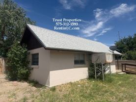 920 Texas Dr - Photo 1 of 1