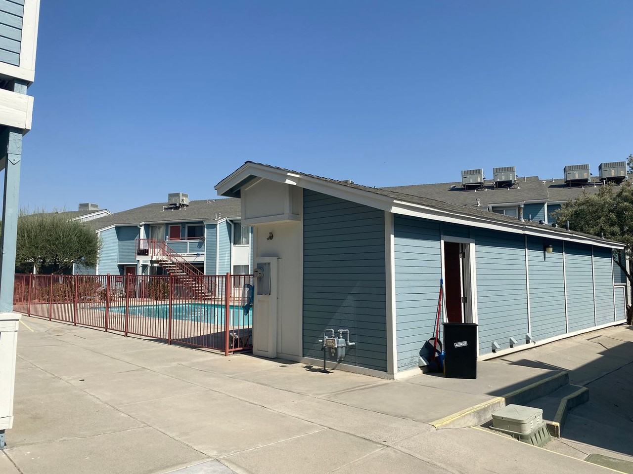Creekside Apartments - Photo 3 of 41