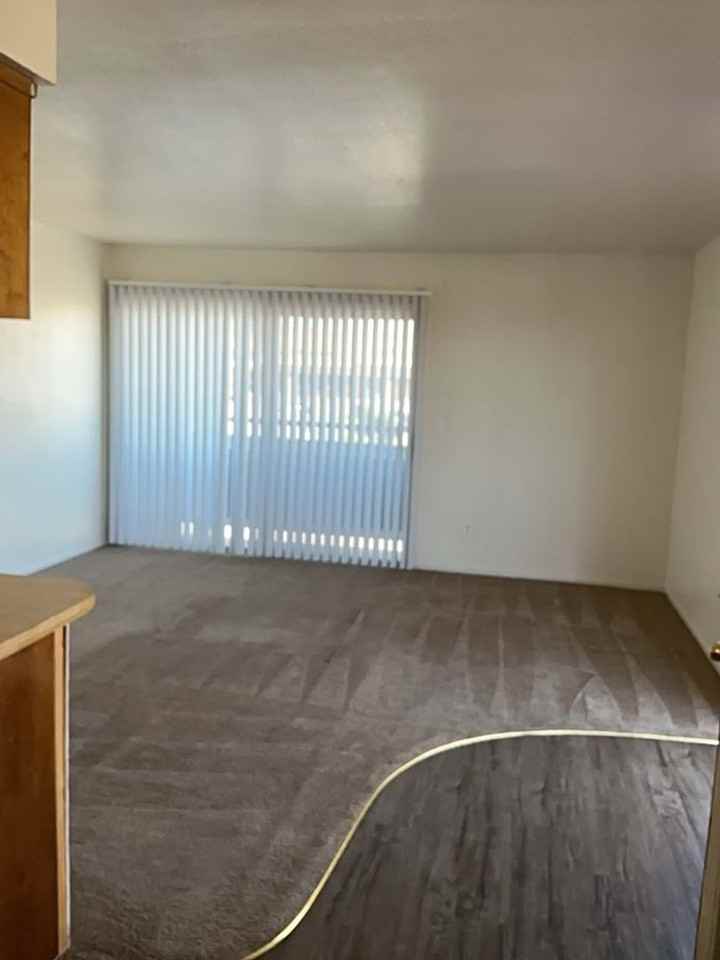 Creekside Apartments - Photo 5 of 41