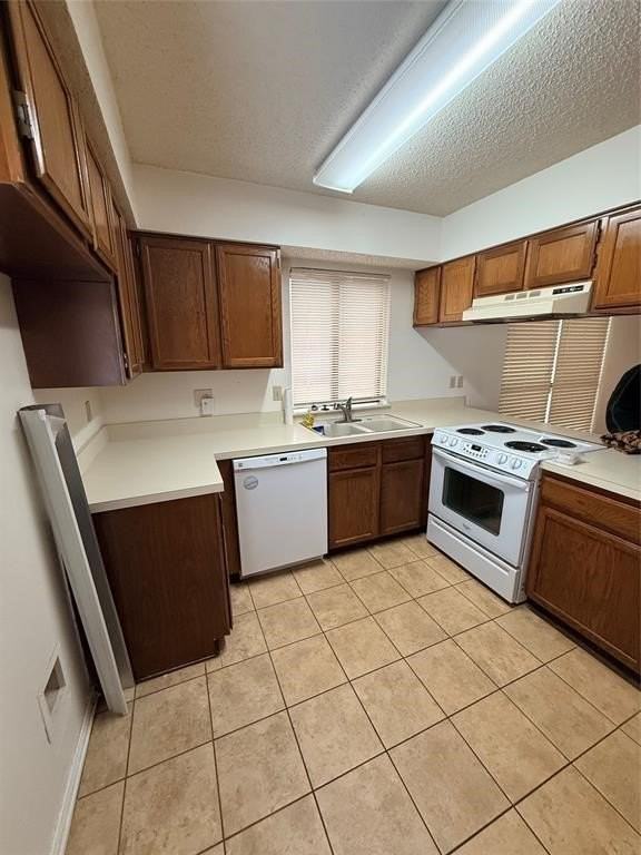 5728 Cancun Dr - Photo 5 of 9