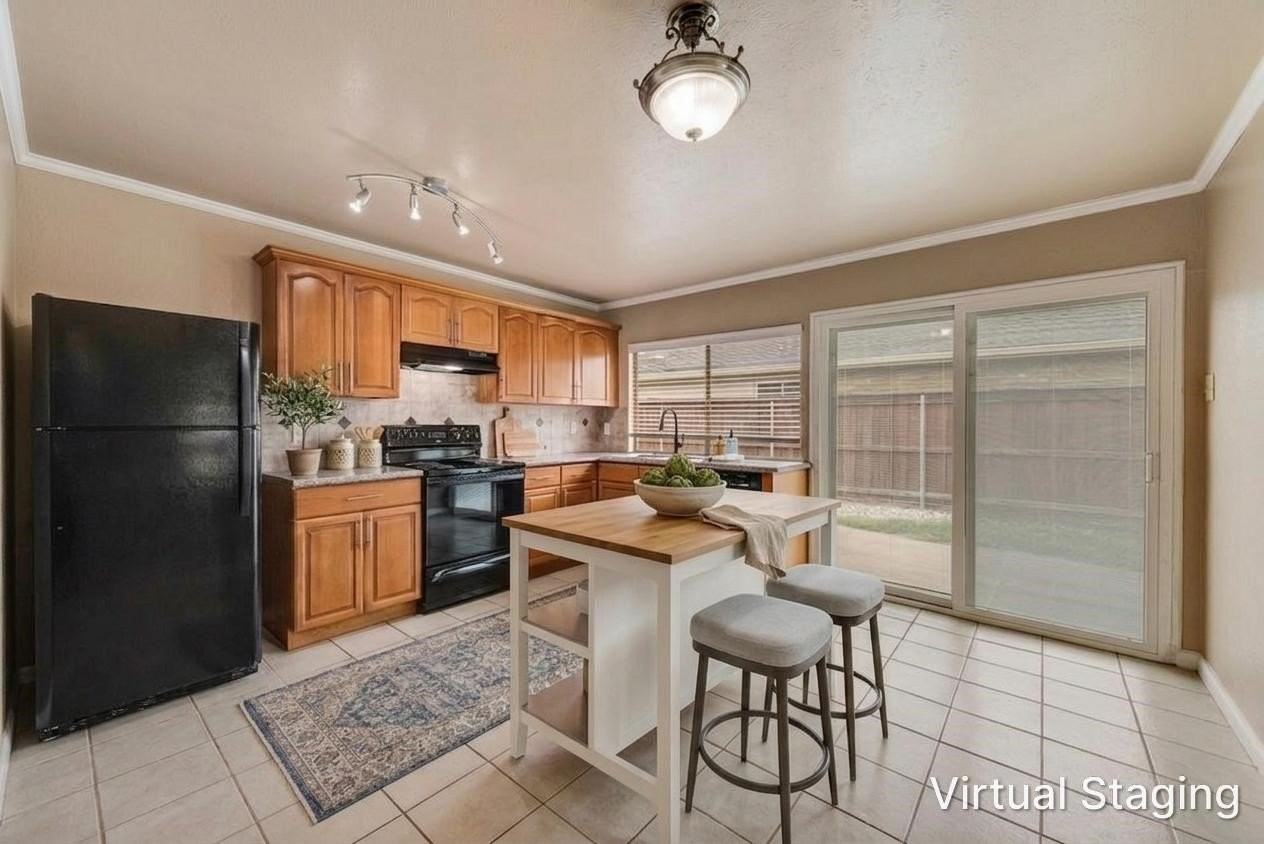 5033 Avery Ln - Photo 3 of 26