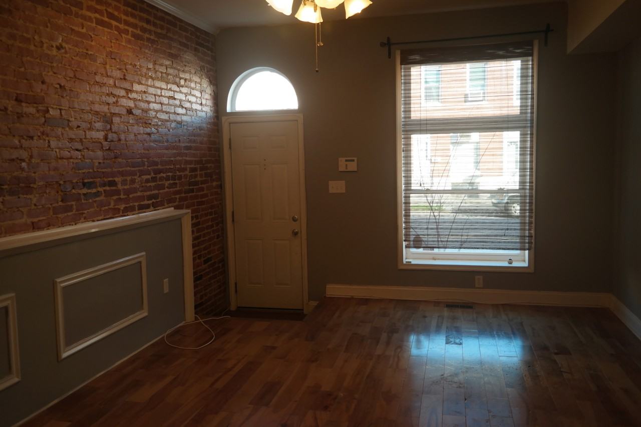 132 N Linwood Ave - Photo 2 of 20