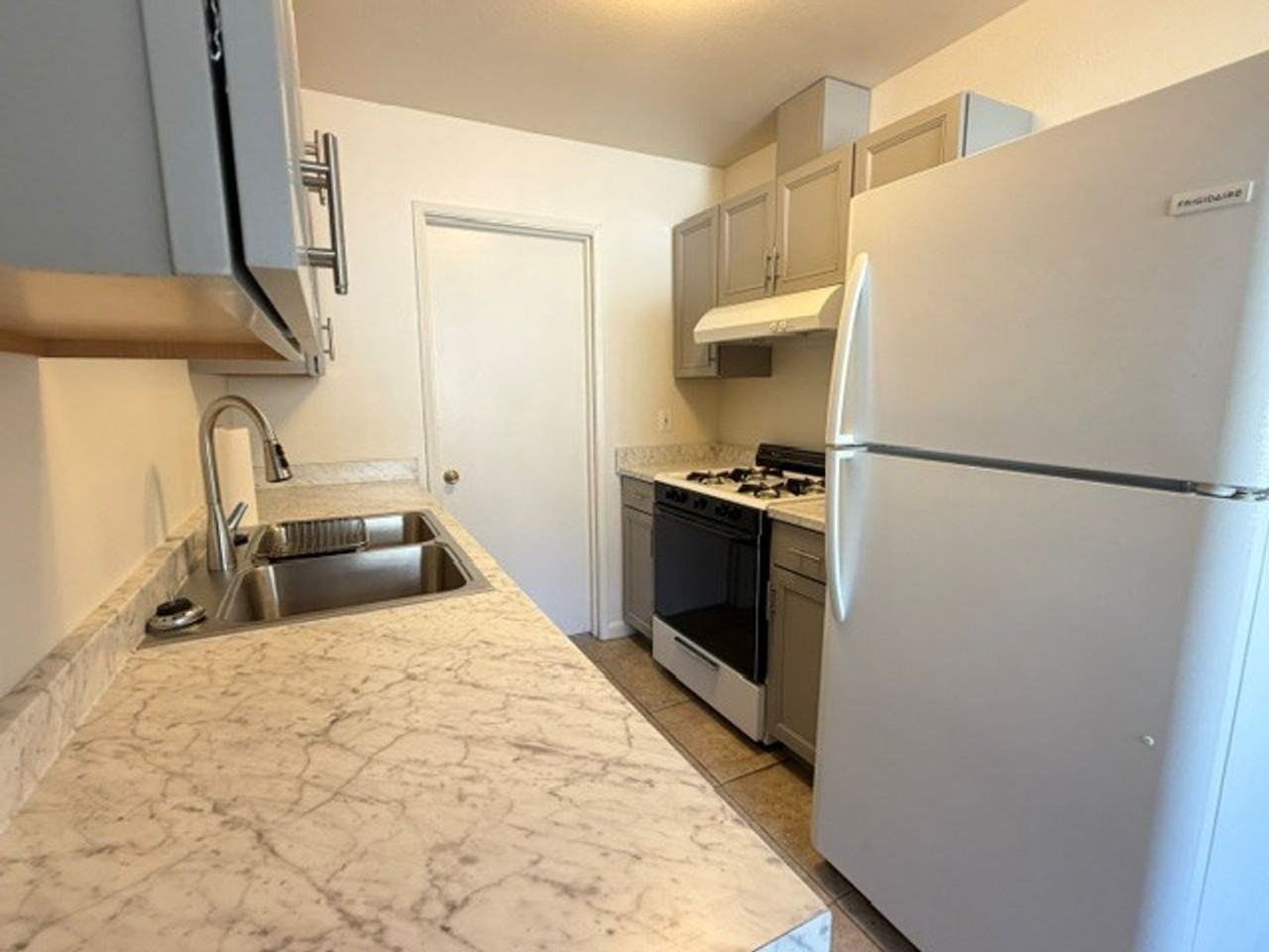 3556 Thunder Dr - Photo 5 of 13