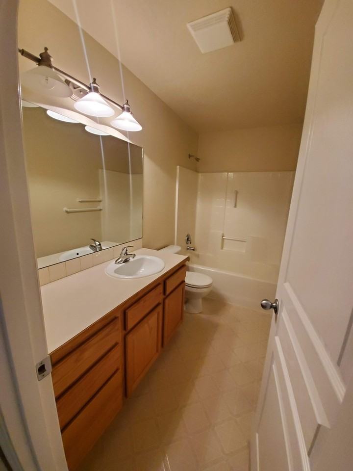 2932 Matt Dr - Photo 4 of 20