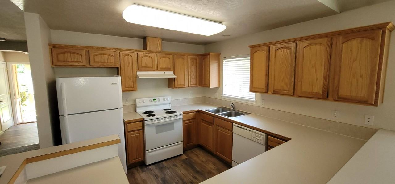 2932 Matt Dr - Photo 6 of 20
