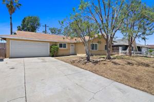 featured image of 10743 Cass St