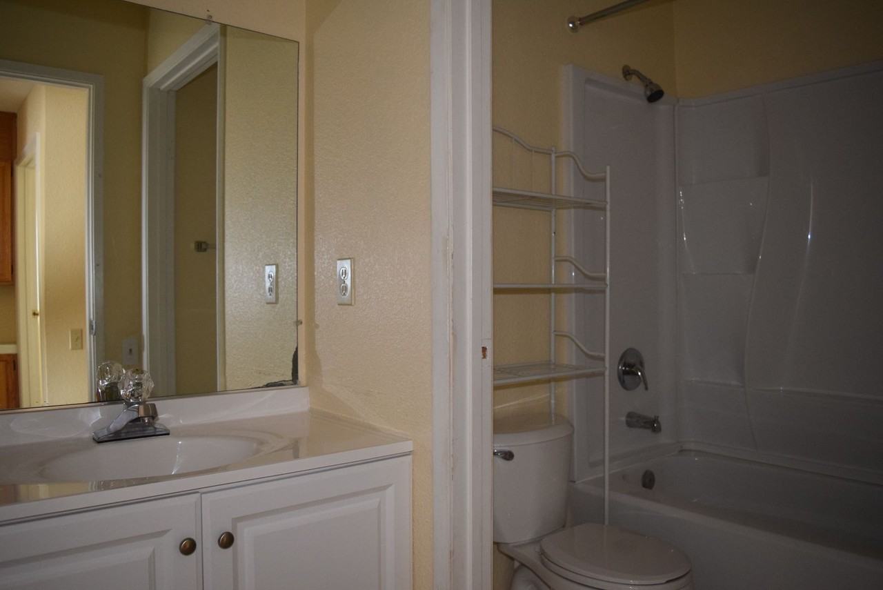 1317 Rice Ln - Photo 6 of 17