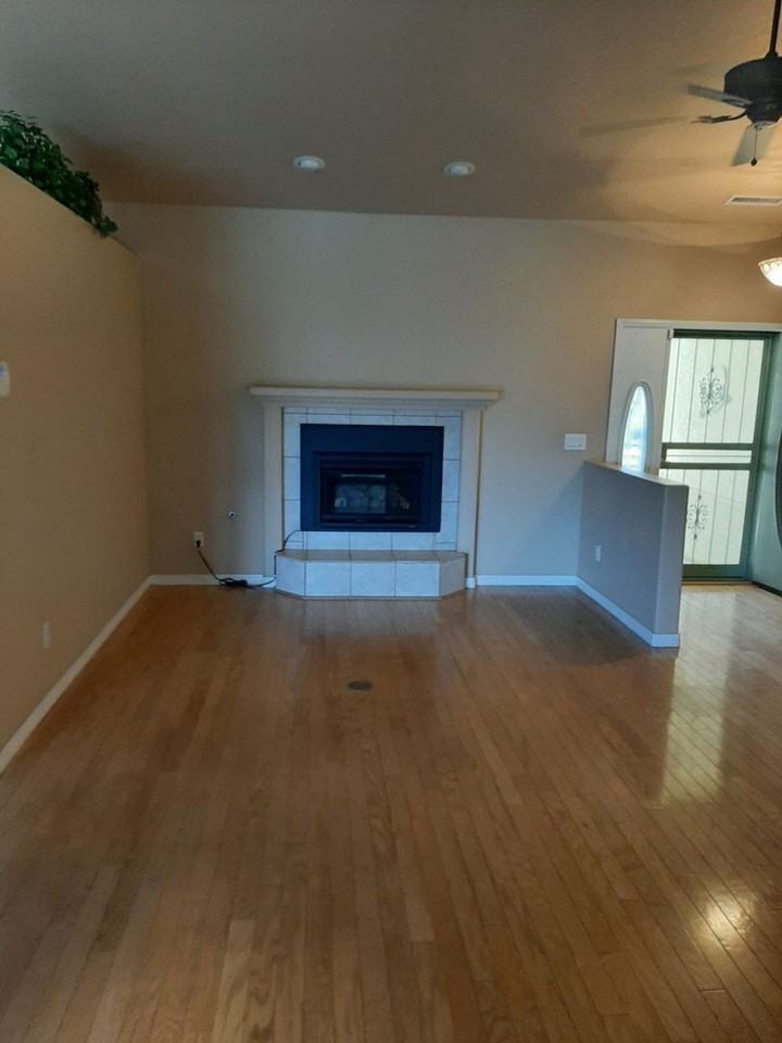 2424 N Leah Ln - Photo 5 of 26